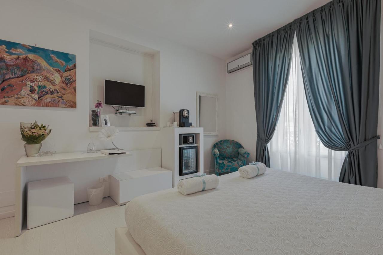 Palco Rooms&Suites ปาแลร์โม ภายนอก รูปภาพ